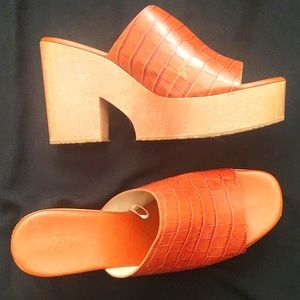 Zara platform chunky heel sandals, sz 9